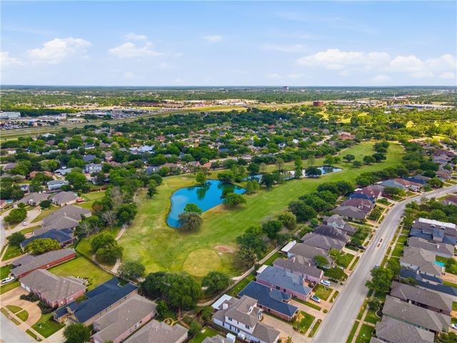 3114 Peterson Way, Bryan, TX 77802