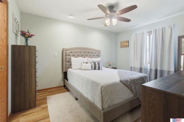 1120 Garden Valley Road, Lincoln, NE 68521