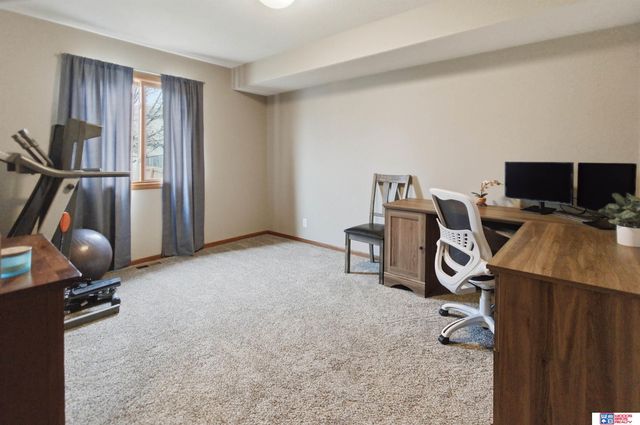 1120 Garden Valley Road, Lincoln, NE 68521