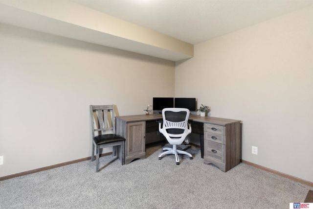 1120 Garden Valley Road, Lincoln, NE 68521