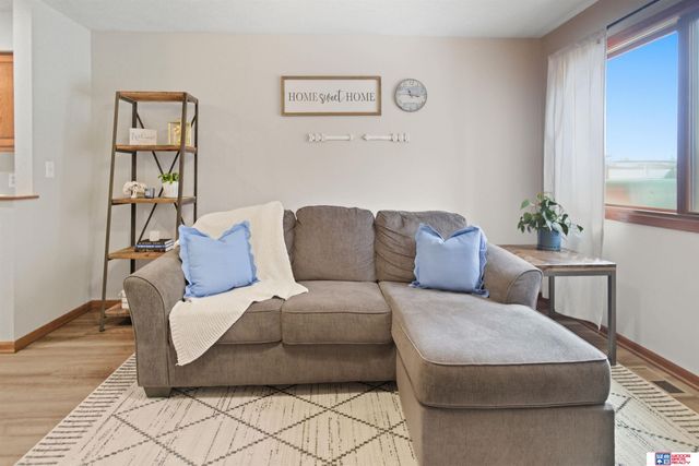 1120 Garden Valley Road, Lincoln, NE 68521