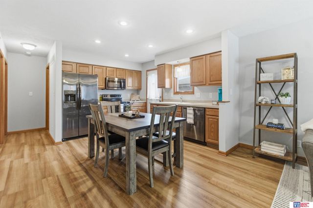 1120 Garden Valley Road, Lincoln, NE 68521