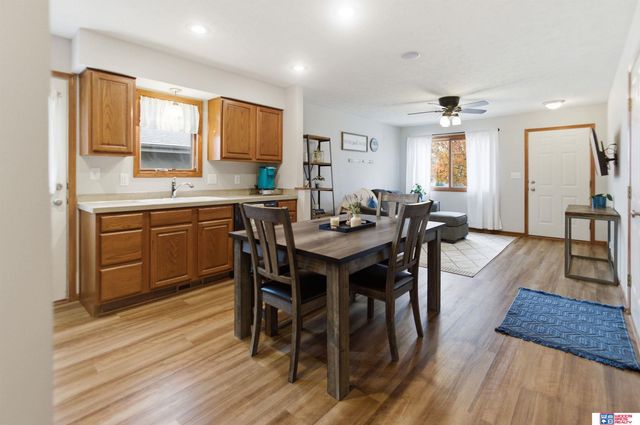 1120 Garden Valley Road, Lincoln, NE 68521