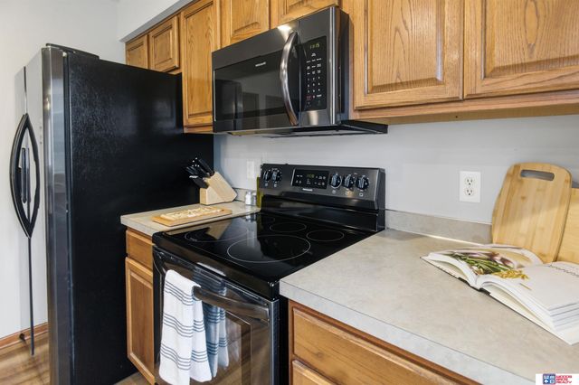 1120 Garden Valley Road, Lincoln, NE 68521