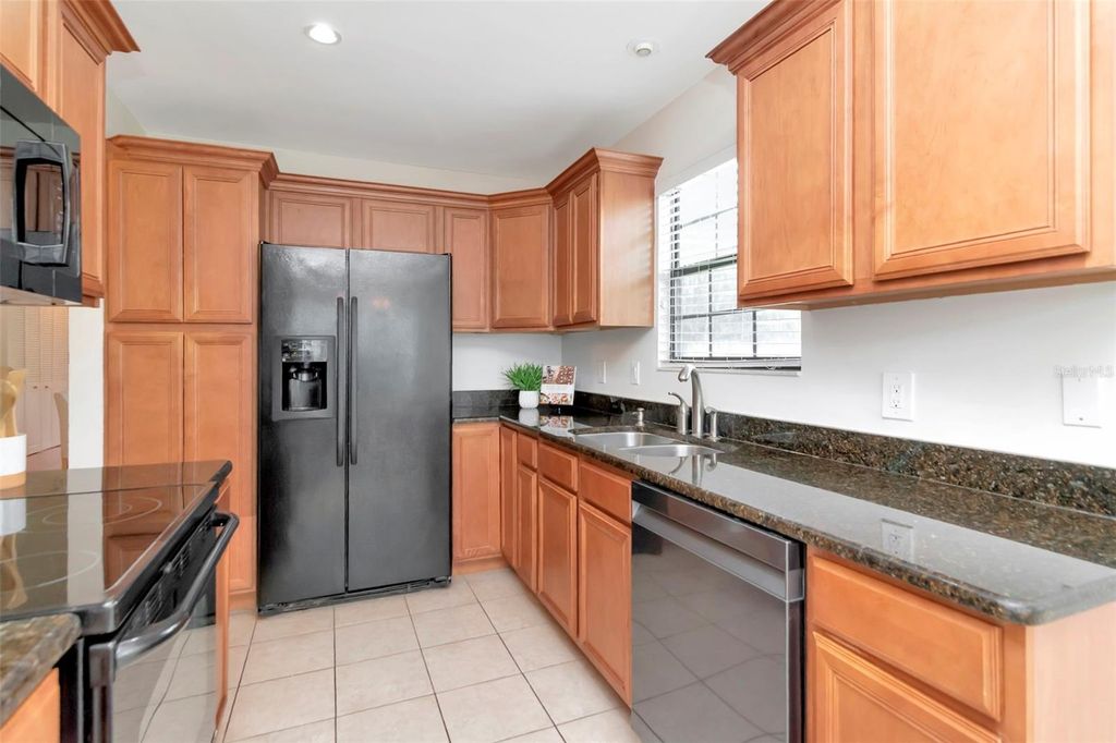 Image 13 of property listing at 4234 BRENTWOOD PARK CIRCLE, Tampa, FL 33624