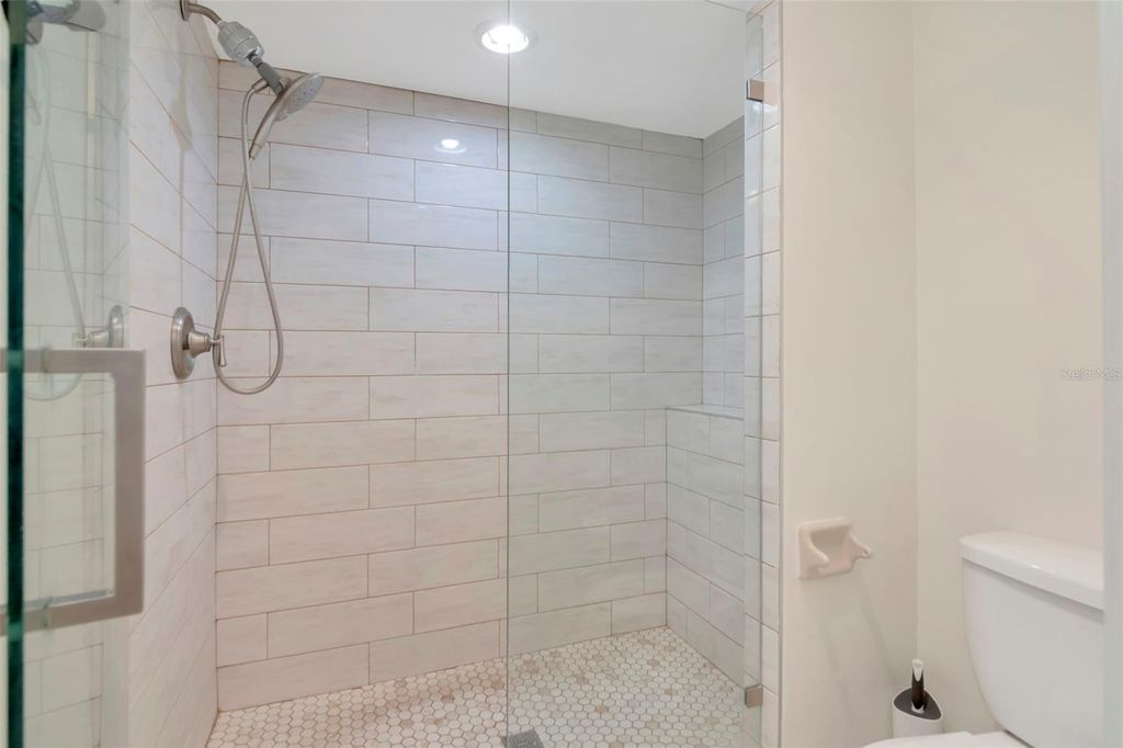 Image 19 of property listing at 4234 BRENTWOOD PARK CIRCLE, Tampa, FL 33624