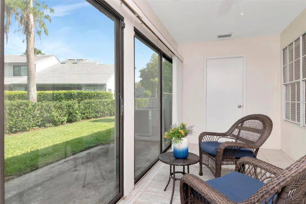 Image 29 of property listing at 4234 BRENTWOOD PARK CIRCLE, Tampa, FL 33624