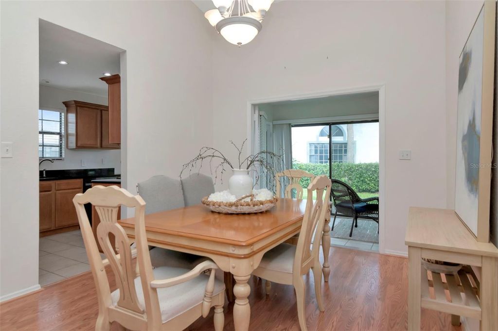 Image 10 of property listing at 4234 BRENTWOOD PARK CIRCLE, Tampa, FL 33624