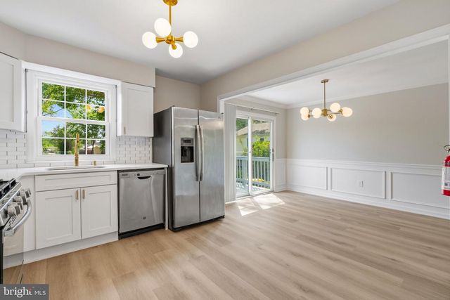 250 FAIRVIEW AVE, West Berlin, NJ 08091