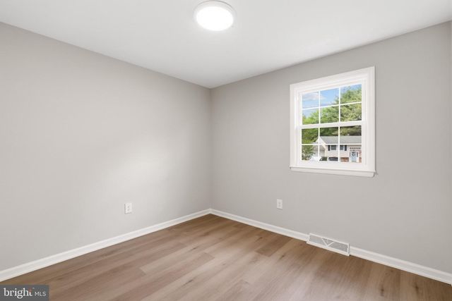 250 FAIRVIEW AVE, West Berlin, NJ 08091