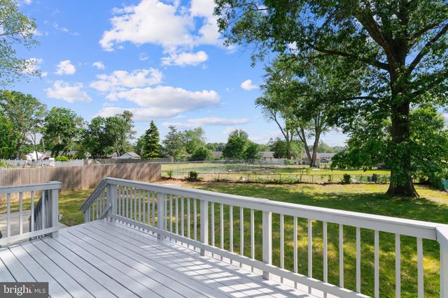250 FAIRVIEW AVE, West Berlin, NJ 08091