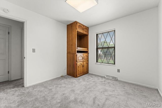 221 Blanc Lee Drive, Belleville, IL 62226