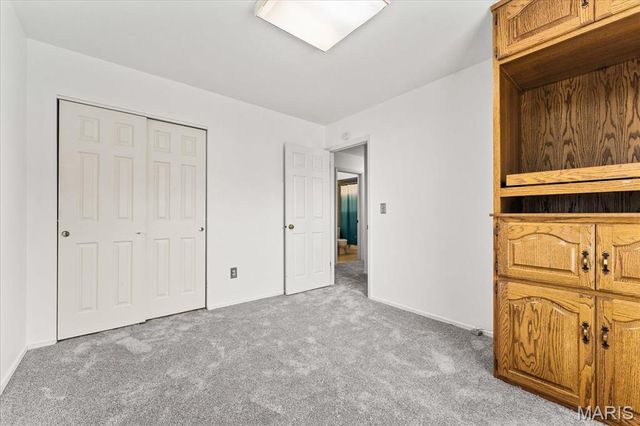 221 Blanc Lee Drive, Belleville, IL 62226
