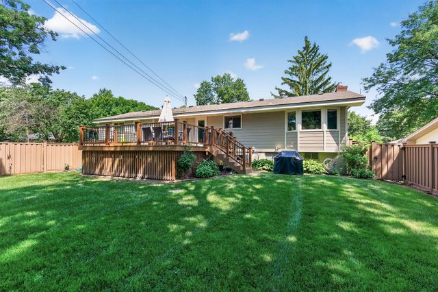 2200 Chalet Drive NE, Columbia Heights, MN 55421