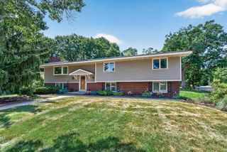 2200 Chalet Drive NE, Columbia Heights, MN 55421