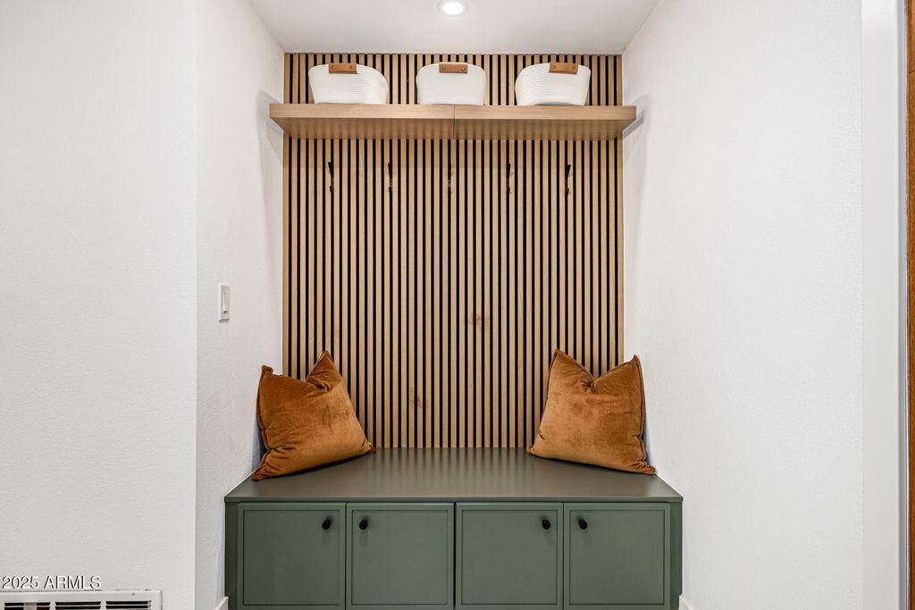 Image 10 of property listing at 685 E PALM Street, Litchfield Park, AZ 85340