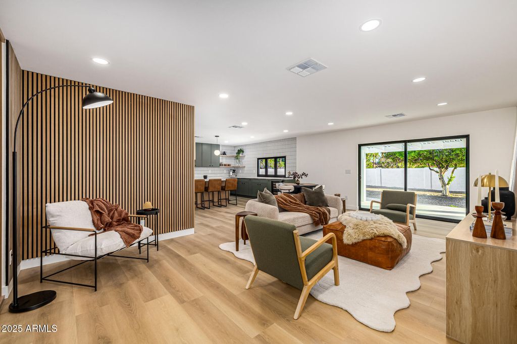 Image 11 of property listing at 685 E PALM Street, Litchfield Park, AZ 85340