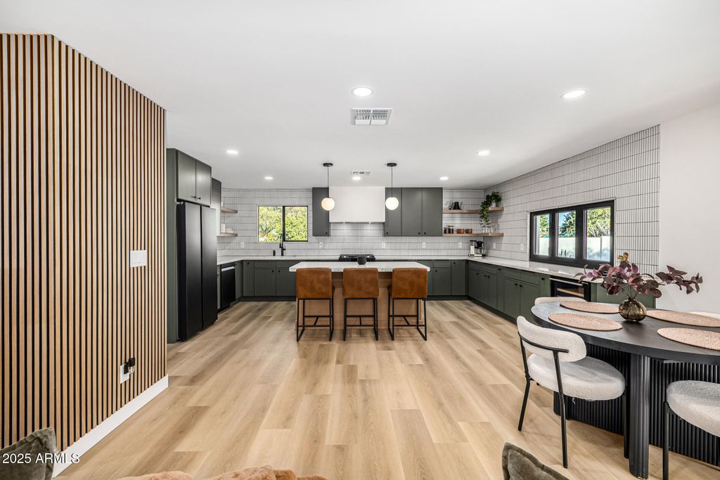 Image 15 of property listing at 685 E PALM Street, Litchfield Park, AZ 85340