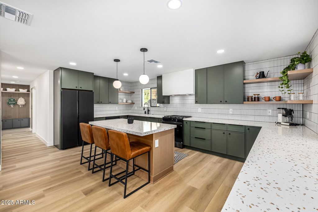 Image 19 of property listing at 685 E PALM Street, Litchfield Park, AZ 85340