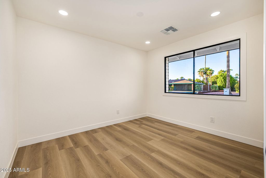 Image 32 of property listing at 685 E PALM Street, Litchfield Park, AZ 85340