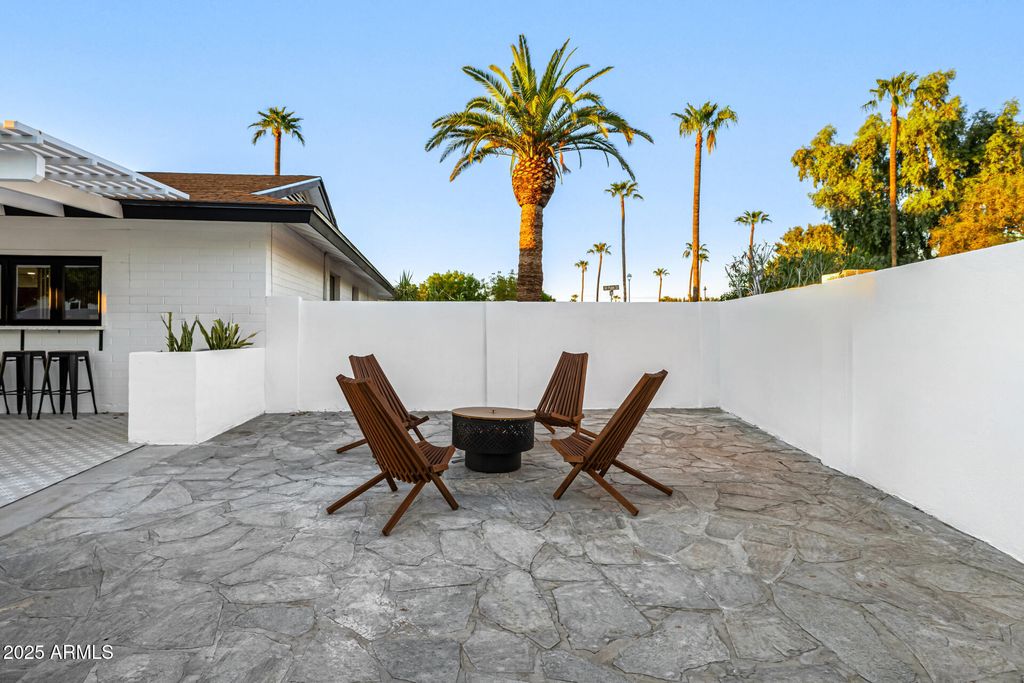 Image 45 of property listing at 685 E PALM Street, Litchfield Park, AZ 85340