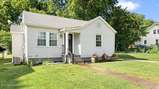 2322 Parkway Drive, Knoxville, TN 37918