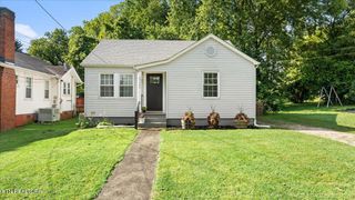 2322 Parkway Drive, Knoxville, TN 37918