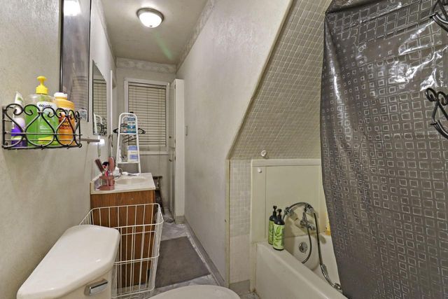 7732 15th AVENUE, Kenosha, WI 53143