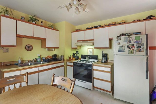 7732 15th AVENUE, Kenosha, WI 53143