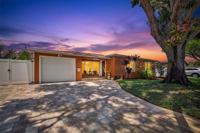 3779 BENSON AVENUE N, St Petersburg, FL 33713