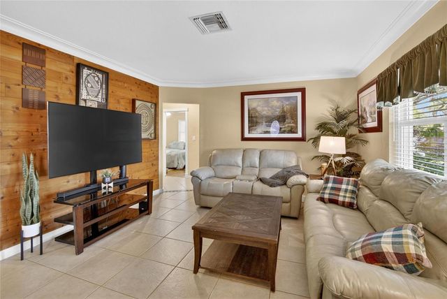3779 BENSON AVENUE N, St Petersburg, FL 33713