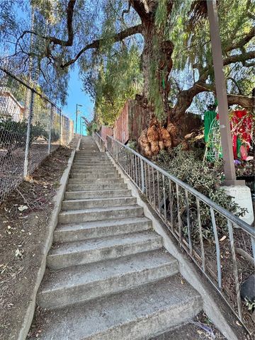 1574 Donaldson Street, Los Angeles, CA 90026