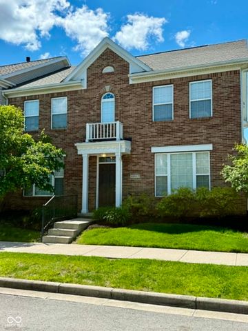 13517 Molique Boulevard, Fishers, IN 46037