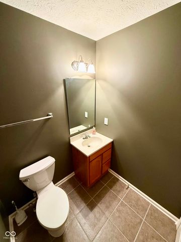 13517 Molique Boulevard, Fishers, IN 46037