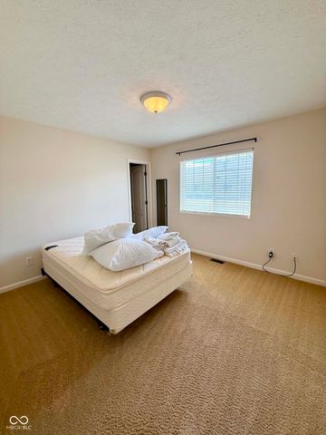 13517 Molique Boulevard, Fishers, IN 46037