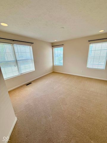 13517 Molique Boulevard, Fishers, IN 46037