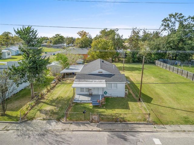 613 S Crocker Street, Sulphur, LA 70663