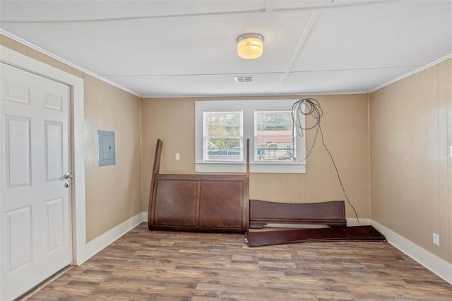 613 S Crocker Street, Sulphur, LA 70663