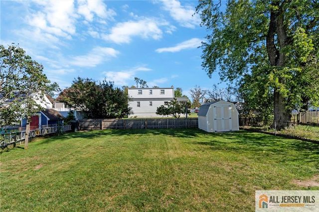 55 Eiseman Avenue, Piscataway, NJ 08854