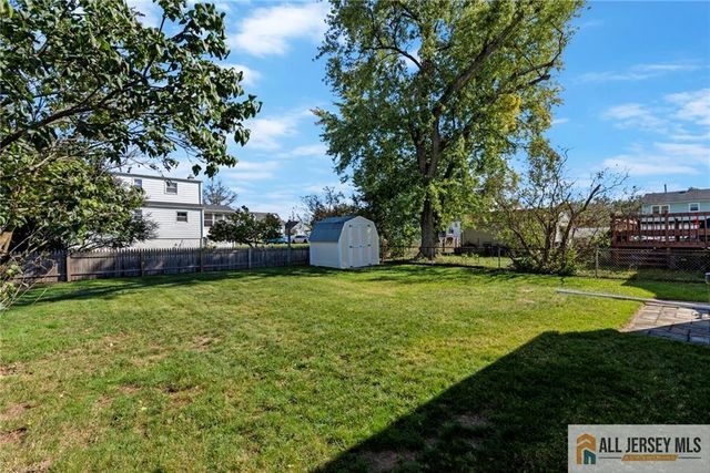 55 Eiseman Avenue, Piscataway, NJ 08854