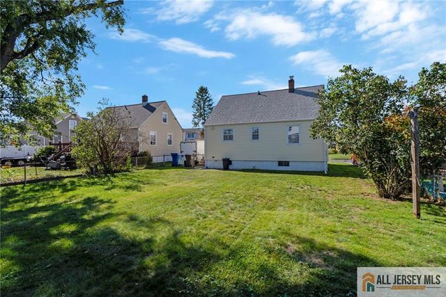55 Eiseman Avenue, Piscataway, NJ 08854