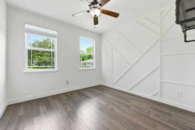 1738 E Boy Scout Road, Hixson, TN 37343
