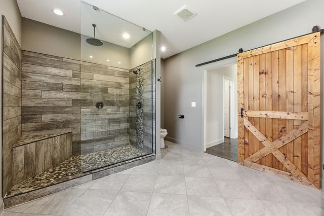 1738 E Boy Scout Road, Hixson, TN 37343