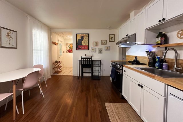 8815 GEORGIAN DR B, Austin, TX 78753