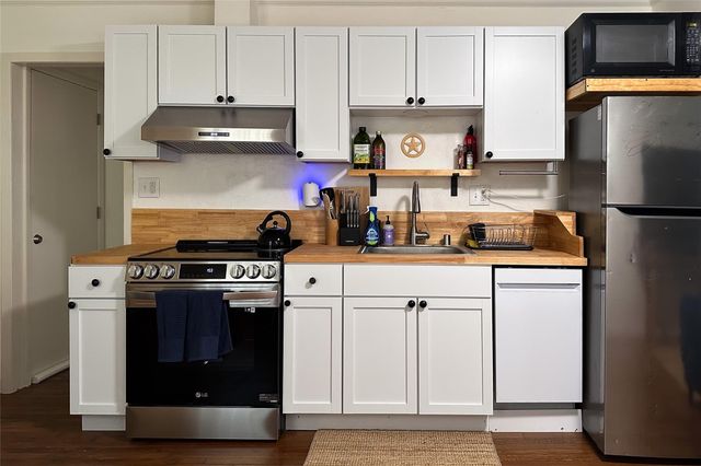 8815 GEORGIAN DR B, Austin, TX 78753