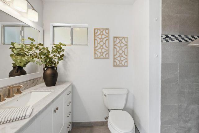 13011 Avenida Grande, San Diego, CA 92129