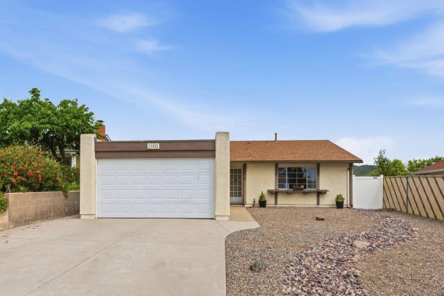 13011 Avenida Grande, San Diego, CA 92129