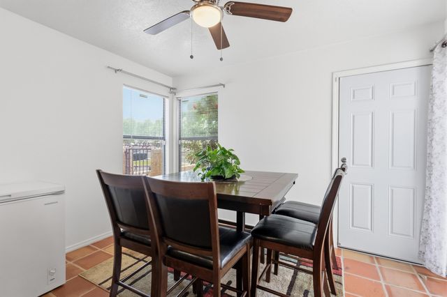 10021 Lagrima De Oro Road NE, Albuquerque, NM 87111