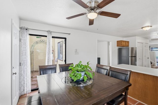 10021 Lagrima De Oro Road NE, Albuquerque, NM 87111