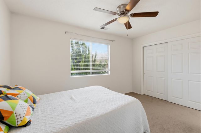 10021 Lagrima De Oro Road NE, Albuquerque, NM 87111